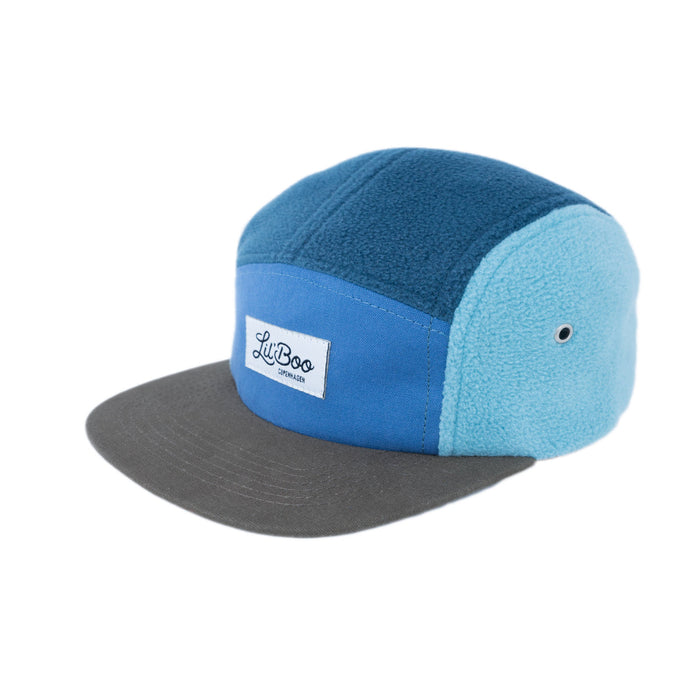 Kasket, blokfleece 5-panel - Blå (Størrelse M, 1,5-3 år)