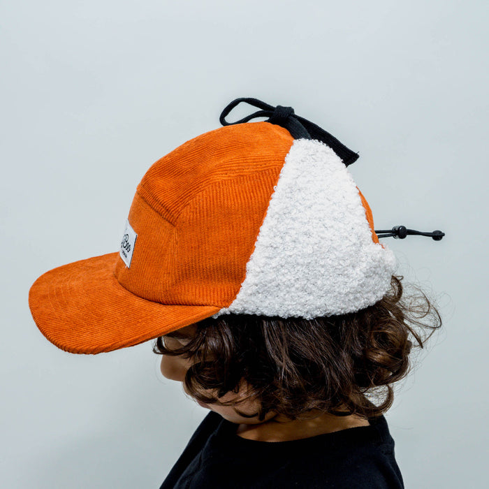 Kasket, Teddy fløjl 5-panel med ører - Karamel (størrelse M, 1,5-3 år)